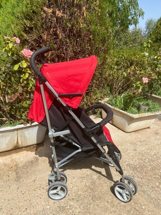 Silla de paseo Nurse con protector para lluvia.