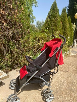Silla de paseo Nurse con protector para lluvia.