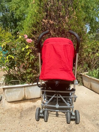 Silla de paseo Nurse con protector para lluvia.