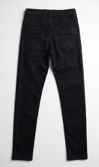 Pantalones vaqueros negros ajustados