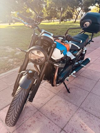 Triumph Speed Twin Negra y Naranja