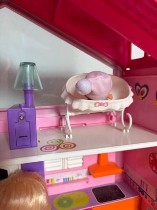 Casa Muñecas Barriguitas