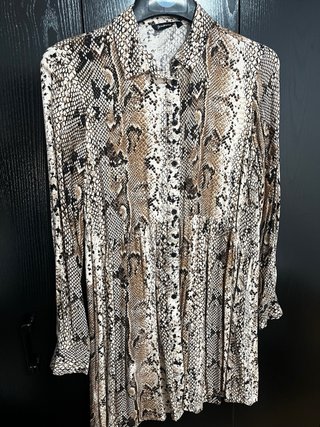 Vestido estampado serpiente Talla M