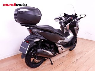 HONDA FORZA 300 TOPBOX