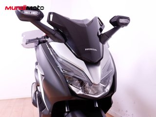 HONDA FORZA 300 TOPBOX