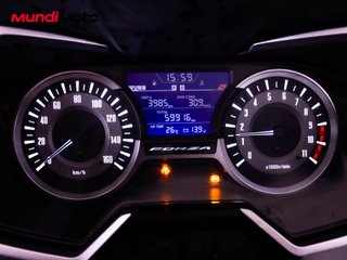 HONDA FORZA 300 TOPBOX