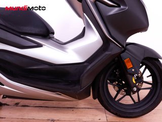 HONDA FORZA 300 TOPBOX