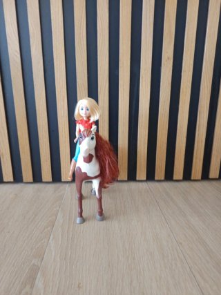 2 Muñecas con Caballos