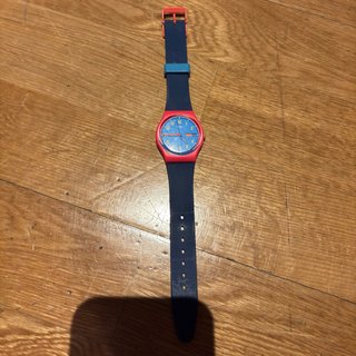 Reloj Swatch Infantil Azul y Rojo