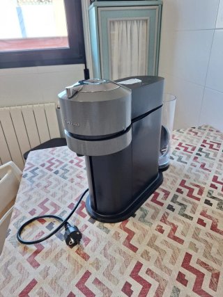 Cafetera Nespresso Gris