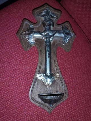 Crucifijo antiguo madera y metal