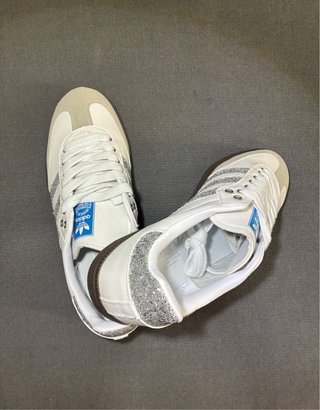 Adidas Samba Blancas detalles Purpurina Plateada