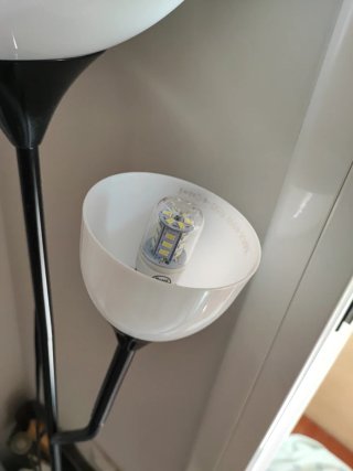 Lámpara de pie moderna