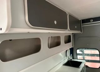 Furgoneta Ford Transit camperizada