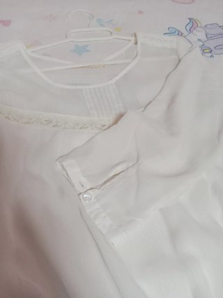 Vestido blanco con volantes