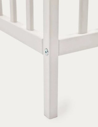 Cuna Shantal Kave Home Blanca 120x60 y colchon