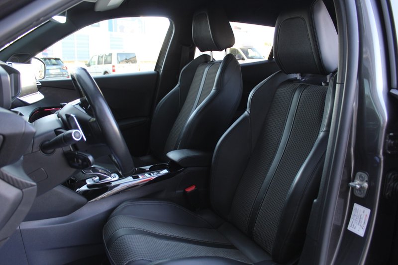 Peugeot 2008 2021, foto 9