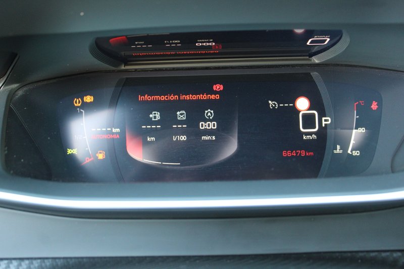 Peugeot 2008 2021, foto 20