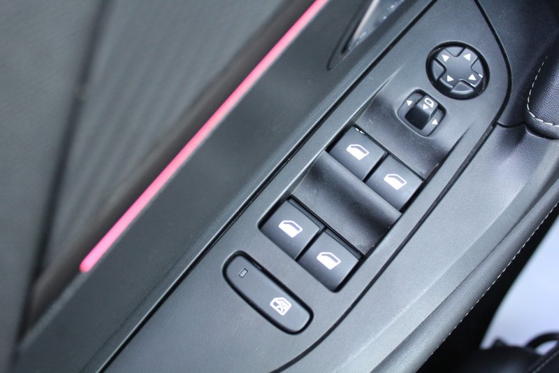 Peugeot 2008 2021, foto 23