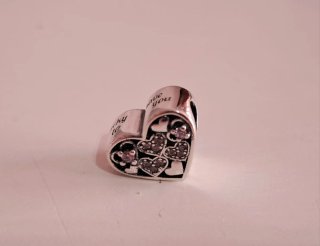 Charm Corazón Plata y Circonitas Rosas
