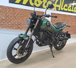 Benelli Leoncino 125