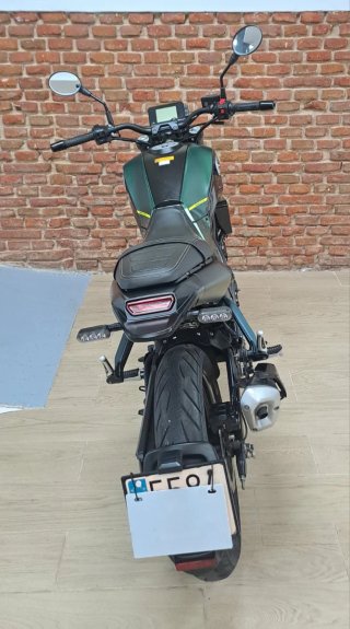 Benelli Leoncino 125
