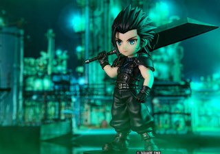 Final Fantasy VII Zack Figura Adorable Arts
