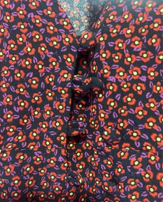 Talla S. Vestido estampado manga larga MANGO.