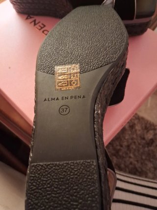 Sandalias cuña Alma en Pena Talla 37