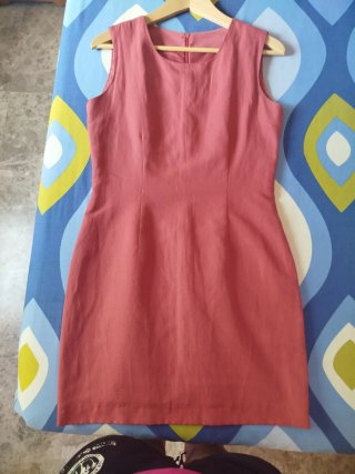 Vestido rojo sin mangas
