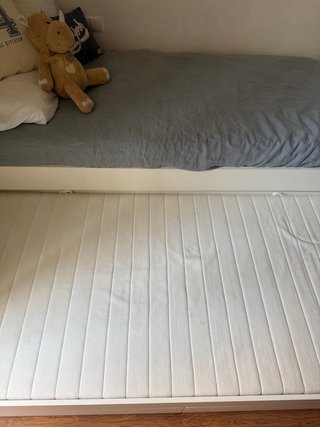 Cama nido IKEA SLÄKT 90x200 cm + 2 colchones + 2 c