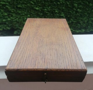 Antiguo expositor madera noble 1920