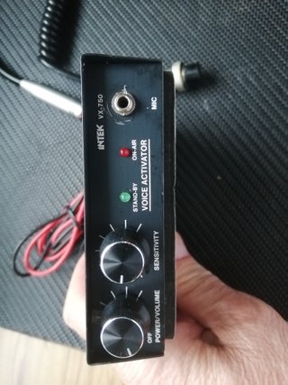 Caja conexiones radio VOX Intek PTT