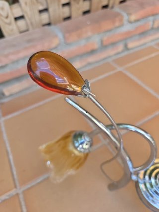 Lámpara de techo colgante plateada cristal ambar.