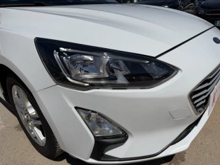SIN ENTRADA! Ford Focus 125C.V.