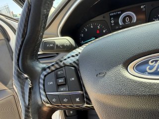 SIN ENTRADA! Ford Focus 125C.V.