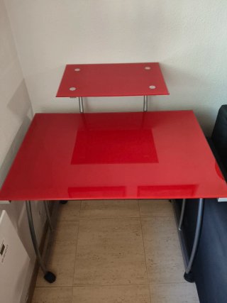 Escritorio y Silla Gaming Roja y Negra