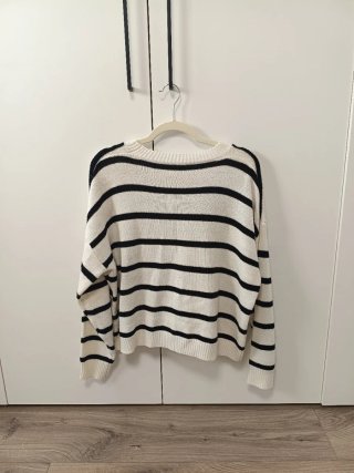 Jersey rayas blanco y negro talla XL