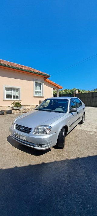 Hyundai Accent año 2004