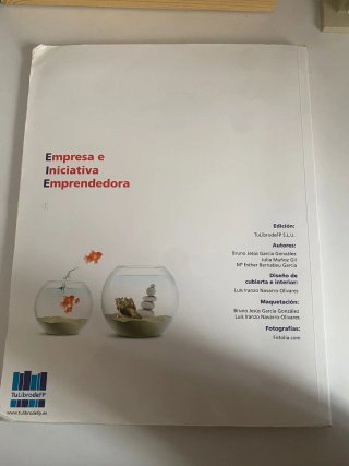 Libros de diferentes asignaturas