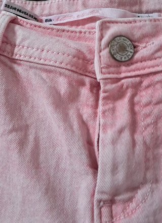 Pantalón vaquero rosa desgastado #Bershka