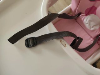 Silla de comer para bebé con diseño de ositos.