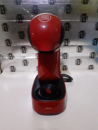 Cafetera Nescafé Dolce Gusto Infinissima Roja