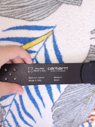 Cinturón Carhartt Negro con Tachuelas
