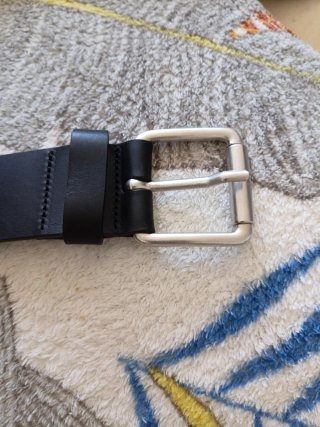 Cinturón Carhartt Negro con Tachuelas