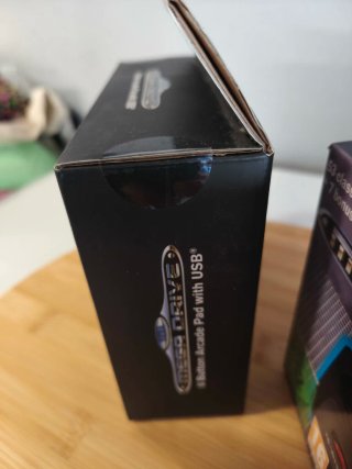 SEGA Mega Drive Mini 2 + Controller extra 6 tasti