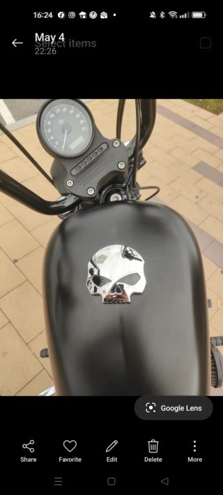 Harley Sportster 883 Negra