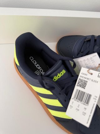 Zapatillas Adidas Azul y Amarillo