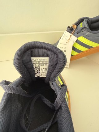 Zapatillas Adidas Azul y Amarillo