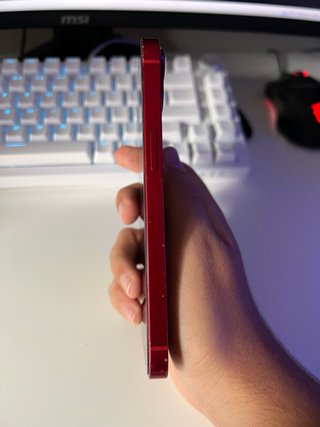 iPhone 13 Rojo 128GB Excelente Estado 77% salud